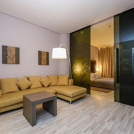 Sky 4* Тирана