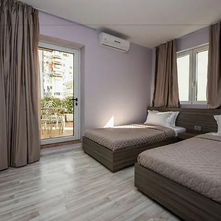 Sky 4* Tirana