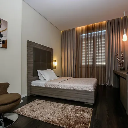 Sky Hotel 4*