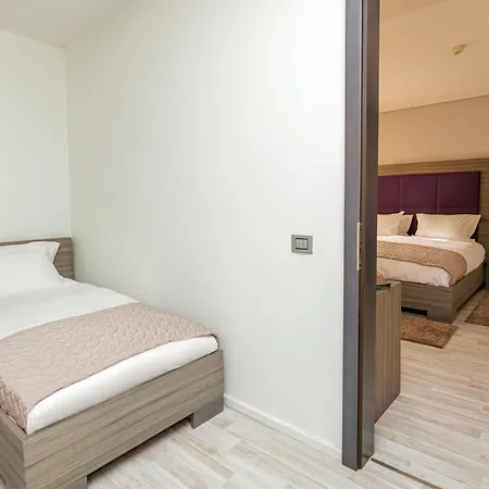 Hotel Sky