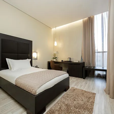 Sky Hotel 4*
