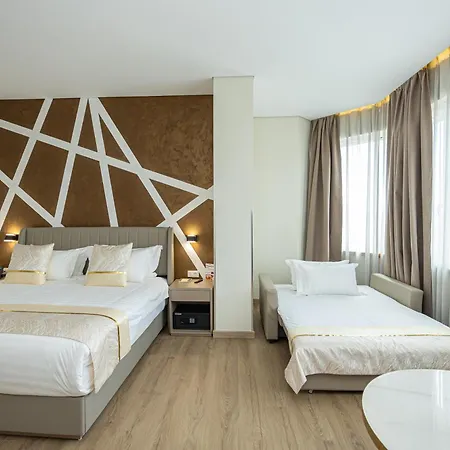 Sky Hotel 4*
