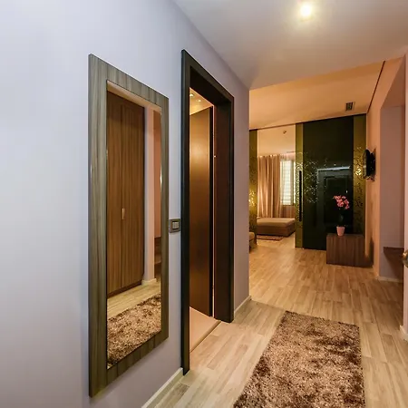 Sky Hotel 4*