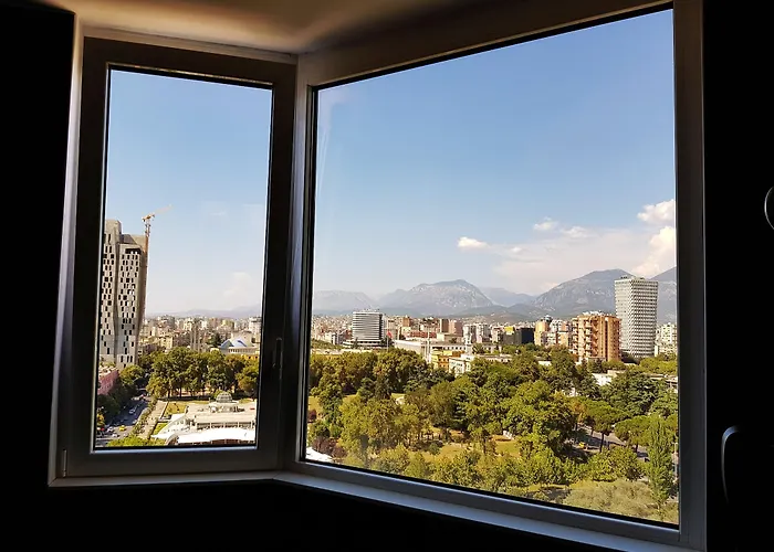 Sky 호텔 티라나