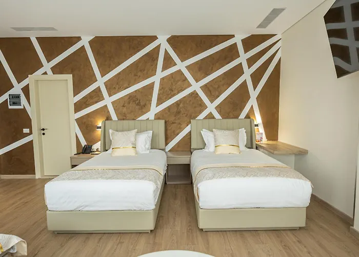 호텔 Sky 티라나